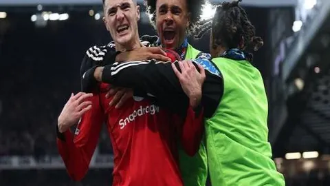 湖人独揽三巨头20+5表现，联盟独树一帜！赛季下半程挑战重重，他们能否保持优势？